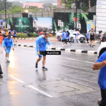Runner Photo 7936062