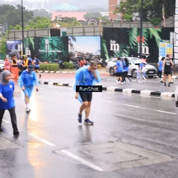 Runner Photo 7936067