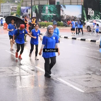 Runner Photo 7936085