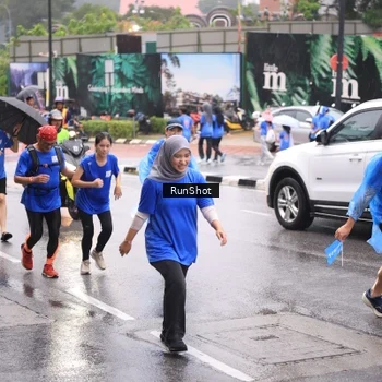 Runner Photo 7936093