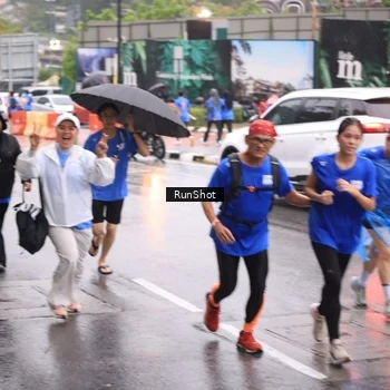 Runner Photo 7936119