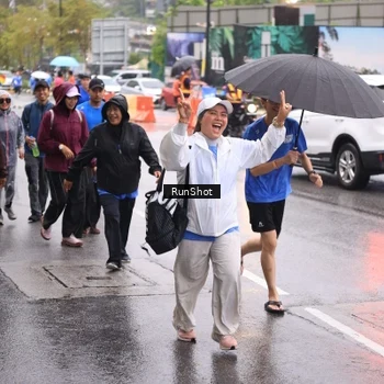 Runner Photo 7936133