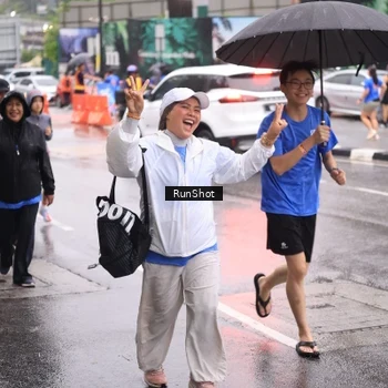 Runner Photo 7936144