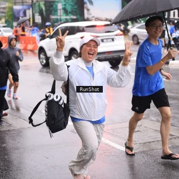 Runner Photo 7936147