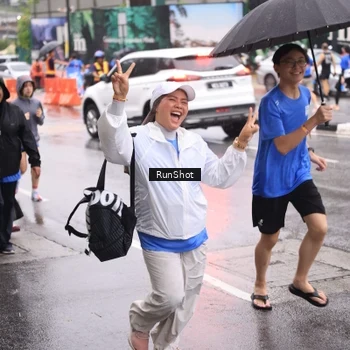 Runner Photo 7936151