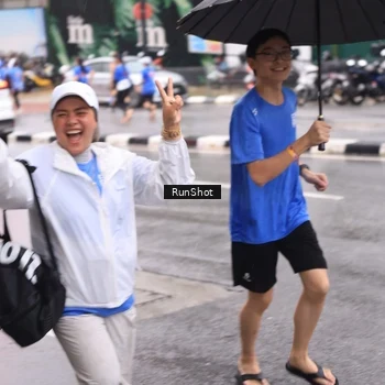 Runner Photo 7936157