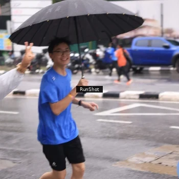 Runner Photo 7936158