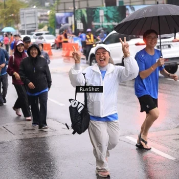Runner Photo 7936159
