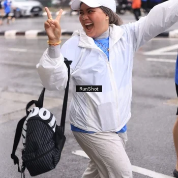 Runner Photo 7936168