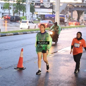 Runner Photo 7936176