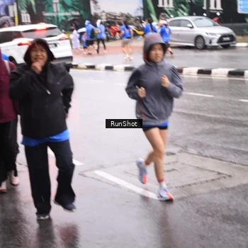 Runner Photo 7936177