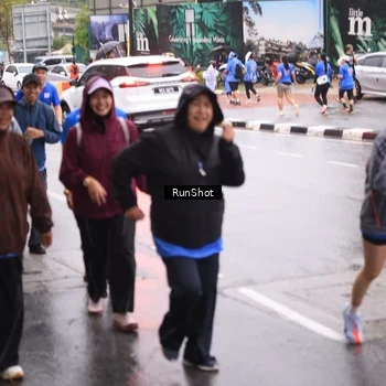 Runner Photo 7936179