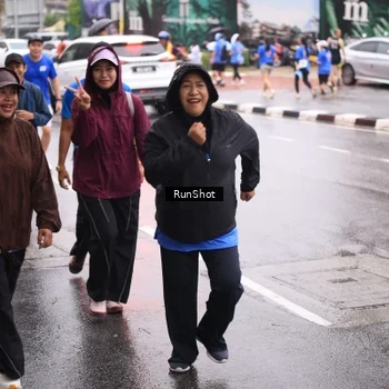 Runner Photo 7936183