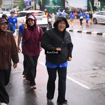 Runner Photo 7936184
