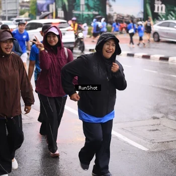 Runner Photo 7936185