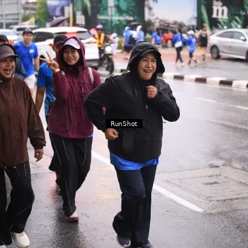 Runner Photo 7936188