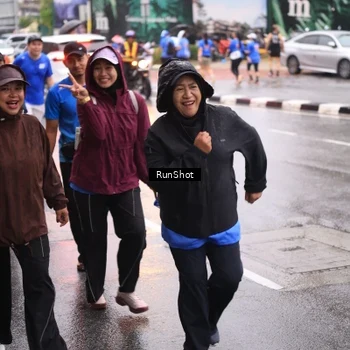 Runner Photo 7936191