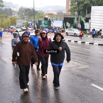 Runner Photo 7936200