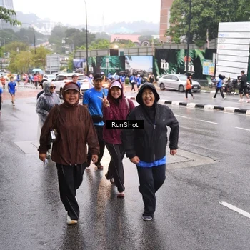 Runner Photo 7936206