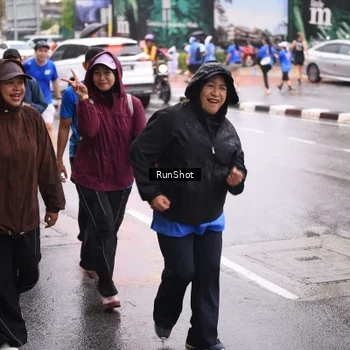 Runner Photo 7936207