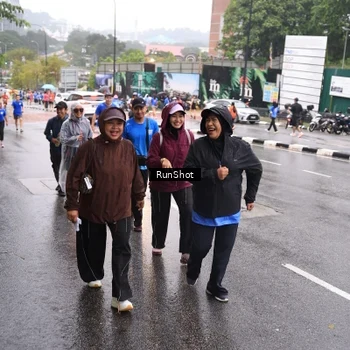 Runner Photo 7936208