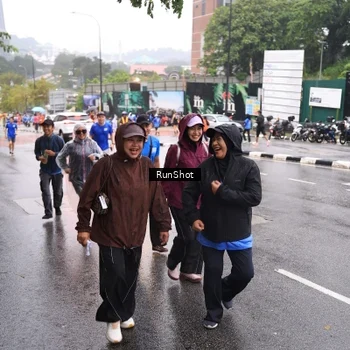 Runner Photo 7936216
