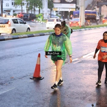 Runner Photo 7936230