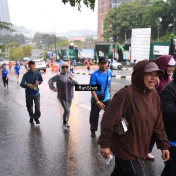 Runner Photo 7936231