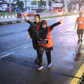 Runner Photo 7936238