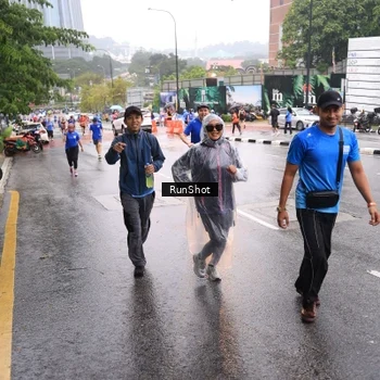 Runner Photo 7936240