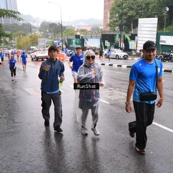 Runner Photo 7936245