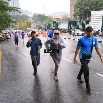 Runner Photo 7936252