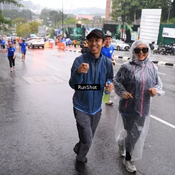 Runner Photo 7936253