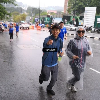 Runner Photo 7936254