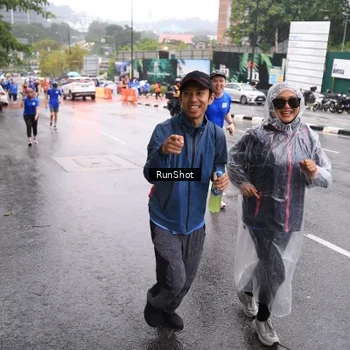 Runner Photo 7936257