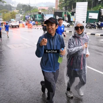 Runner Photo 7936259