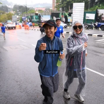 Runner Photo 7936260