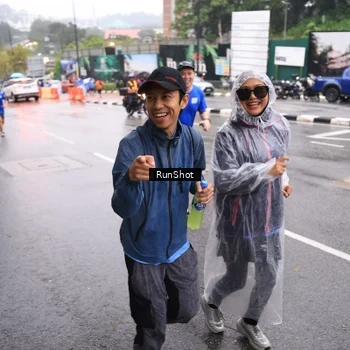Runner Photo 7936261