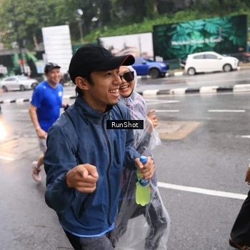 Runner Photo 7936271