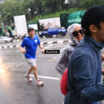 Runner Photo 7936276
