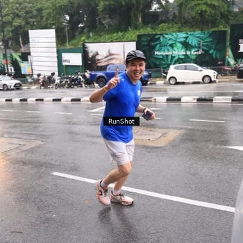 Runner Photo 7936281