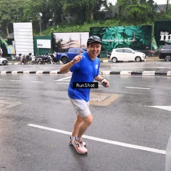 Runner Photo 7936284