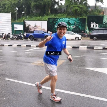 Runner Photo 7936285