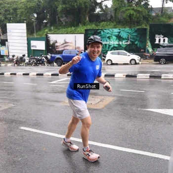 Runner Photo 7936286