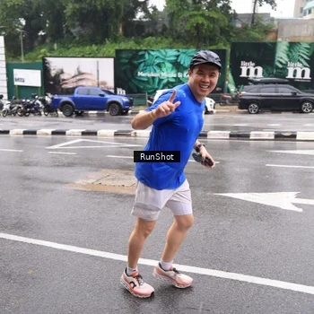 Runner Photo 7936287