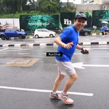 Runner Photo 7936296