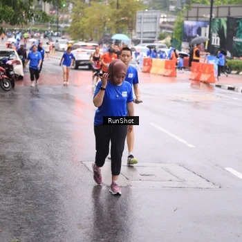 Runner Photo 7936304