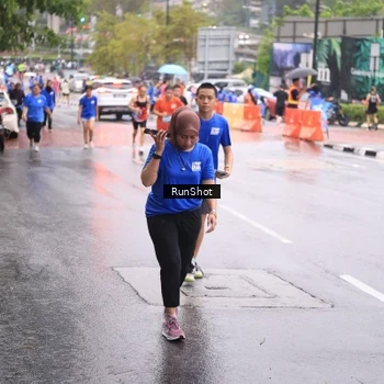 Runner Photo 7936306
