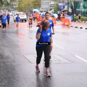 Runner Photo 7936312