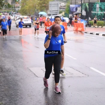 Runner Photo 7936316